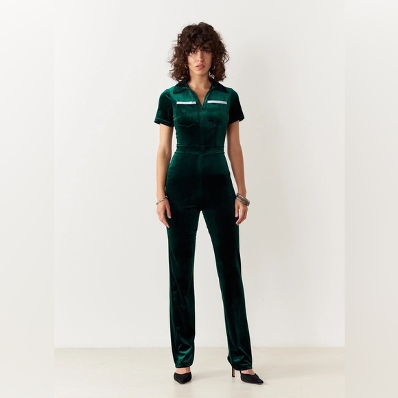 Peachy Den | The Kernel Velvet Jumpsuit | Emerald | Small - Picture 1 of 15